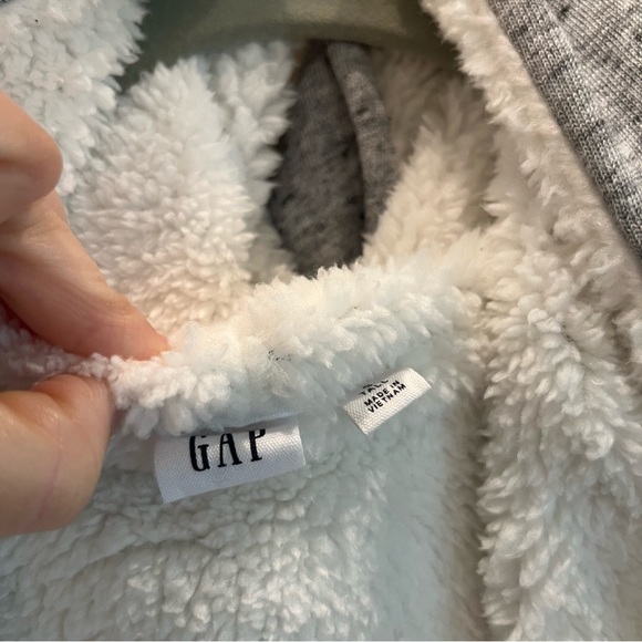 GAP Jacket Size Small Tall, With Pockets, Soft Inside. - Picture 3 of 7
